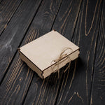 Іменний чоловічий шкіряний гаманець ручної роботи з гравіюванням "Вовк"-Wallet mini-Gravyar-Чорний-Дерев'яна коробка з гравіюванням-BL